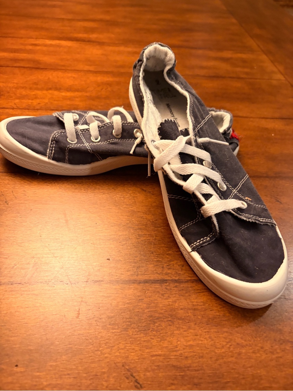 Women’s Casual Canvas Sneakers in Navy Blue